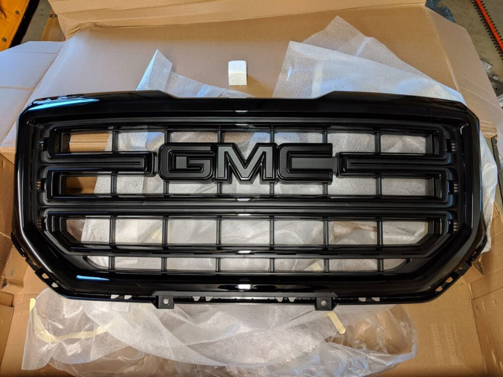 For Sale Brand New OEM 2016 GMC Sierra Grille Black For Sale 