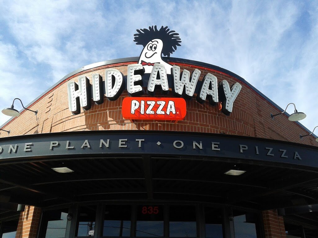 Moore Hideaway Pizza