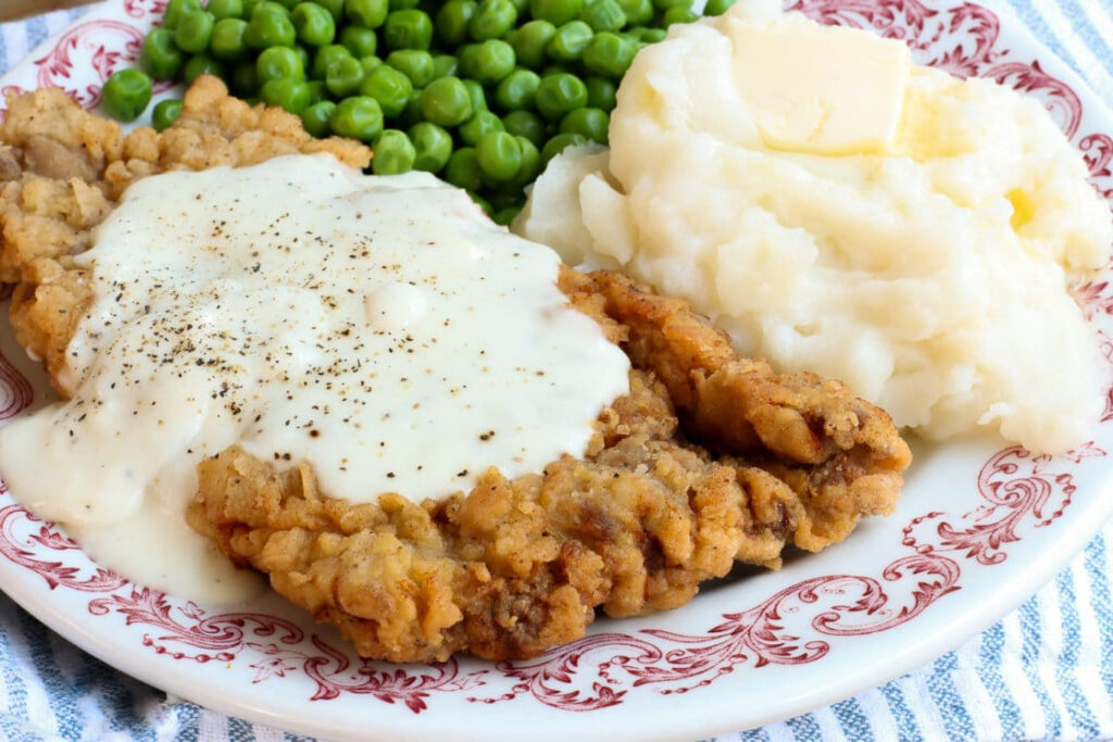 Southern Chicken Fried Steak W Country Style White Gravy Good Eatin 